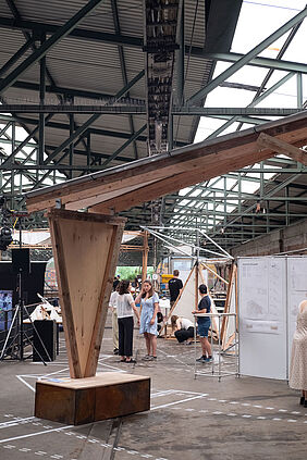 The four prototypes in the track hall, photo: T. Hassler